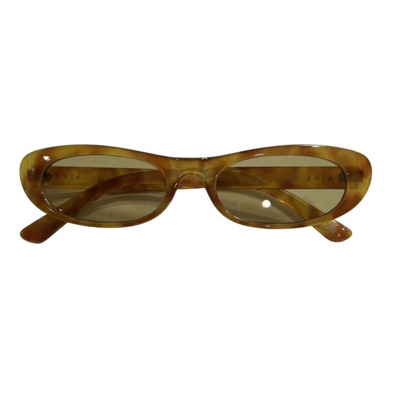 AIRE Avior Vintage Female Cat-Eye Sunglasses in Tort